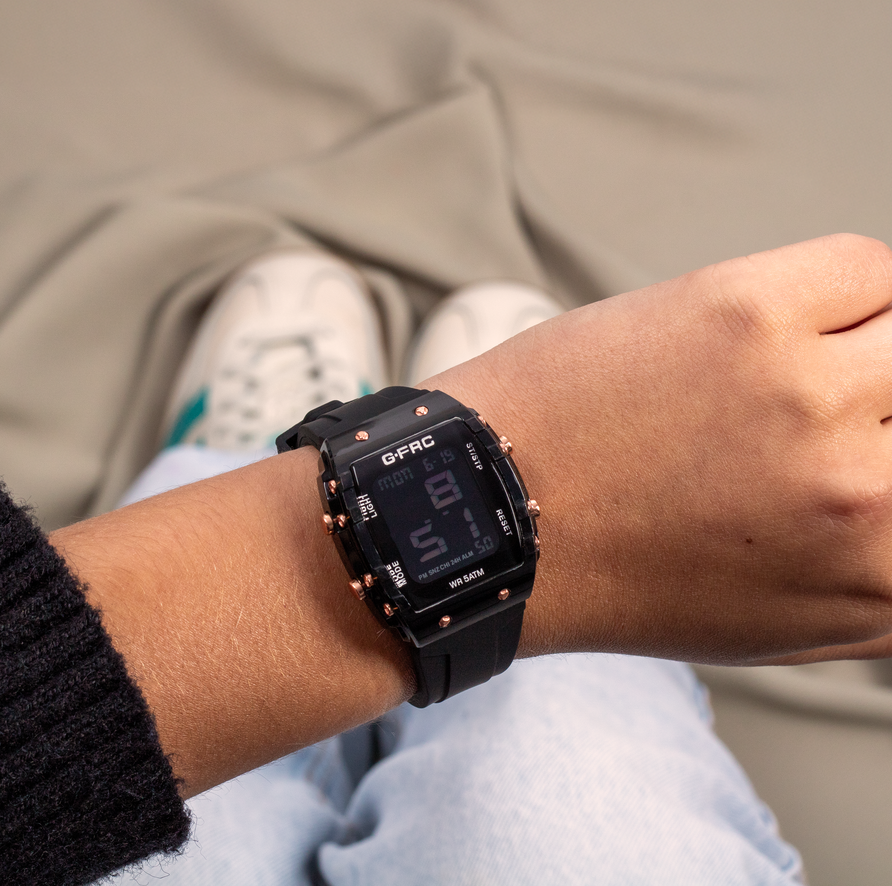 Reloj G-FORCE digital para mujer A24158 con pulso en silicona